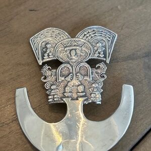 Vintage 900 silver Columbia tribal ethnic God figure pin pendant brooch